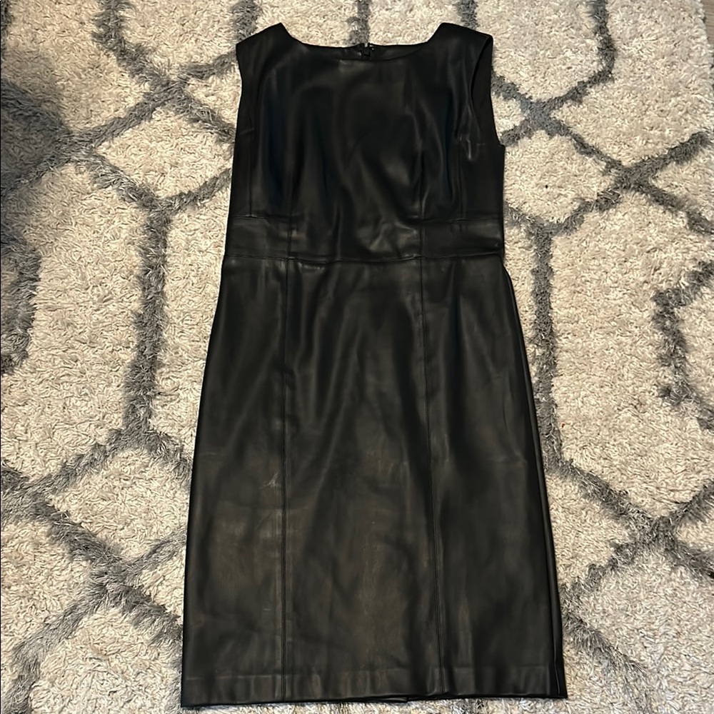 Ann Taylor Black Faux Leather Cap Sleeve Sheath Dress Size 4